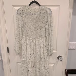 Long sleeve dress dot pattern